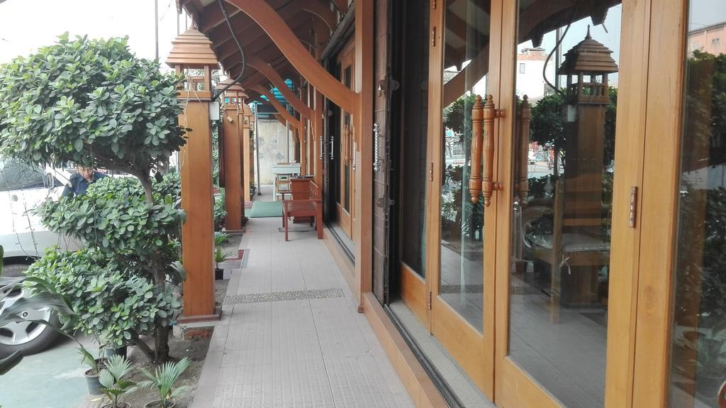 Hotel Dingar Mandalay Esterno foto