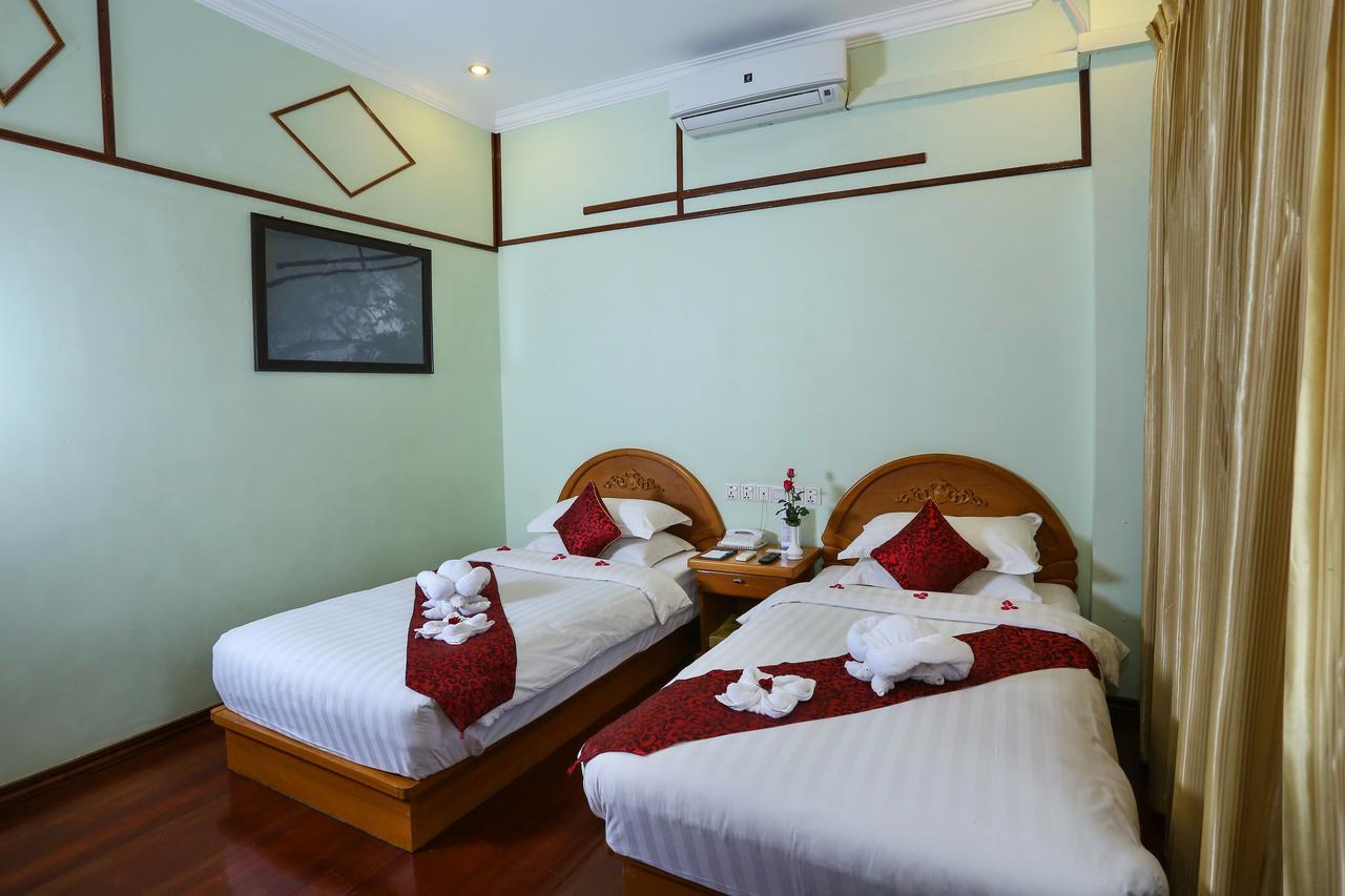 Hotel Dingar Mandalay Esterno foto
